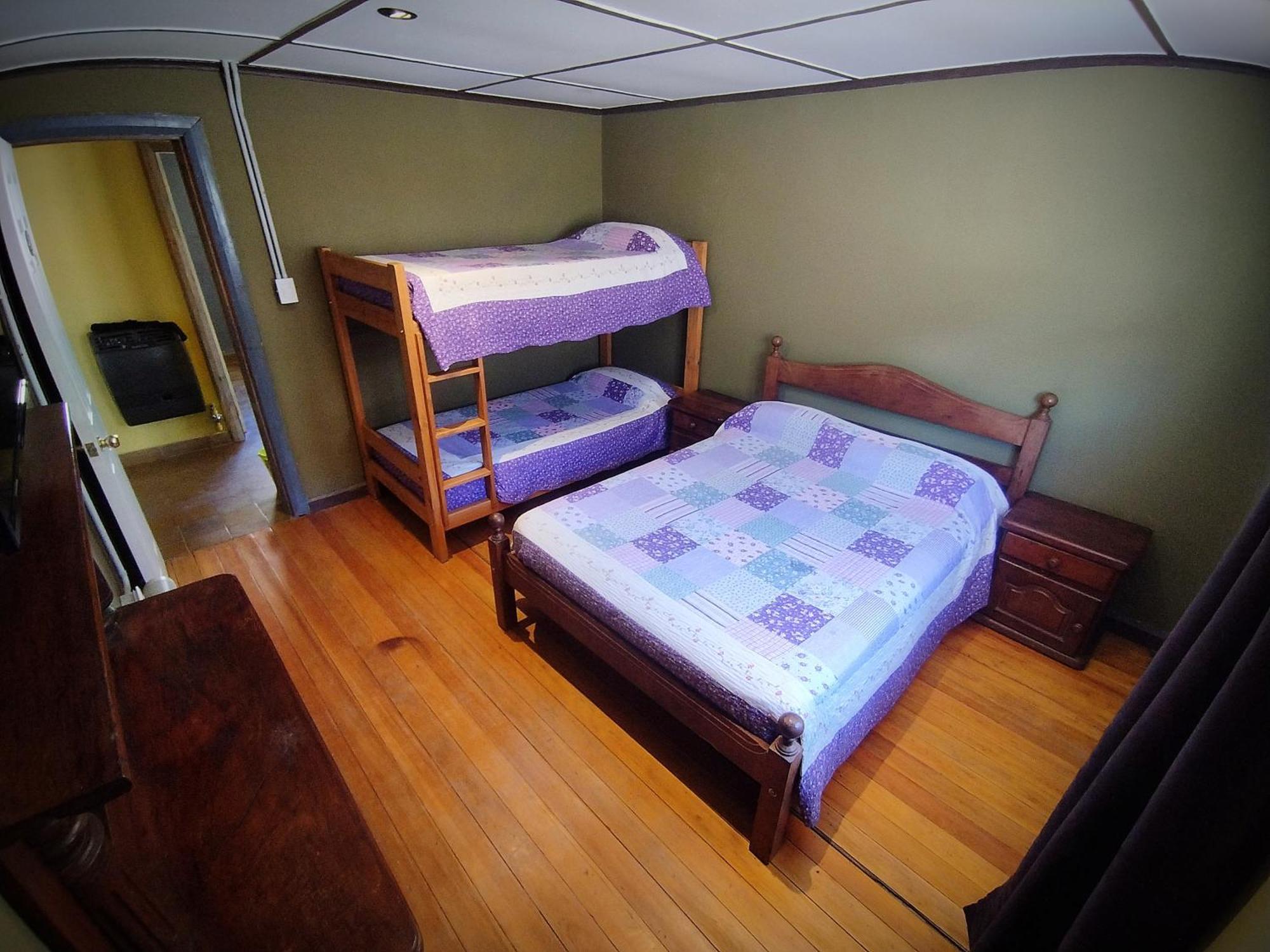 Hospedaje Lenas Del Tolosa Las Cuevas  Room photo